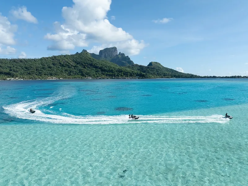 Excursion en jet ski sur le lagon turquoise de Bora Bora